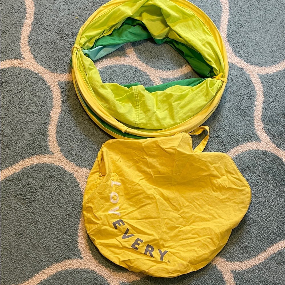 Lovevery Foldable Pop-Up Play Tunnel